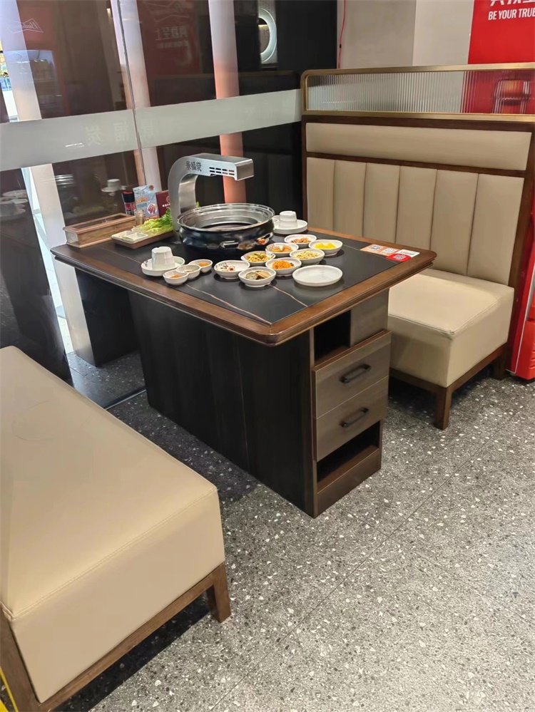 自（zì）助（zhù）烤肉店上排煙碳烤無（wú）煙烤肉桌