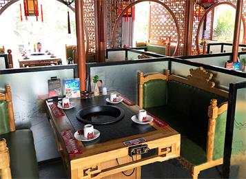 川西壩子火（huǒ）鍋店（diàn）桌椅定做