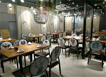 卓越匯音（yīn）樂餐廳（中餐（cān）廳川菜）美式鄉村桌椅定製