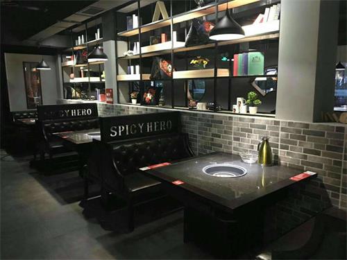 麻辣英雄重慶老火鍋龍崗店餐廳家具