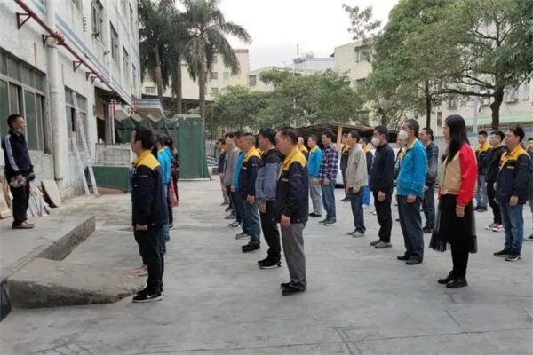 致敬（jìng）每一位每天都在努力奮鬥的海德利（lì）家人（rén）！