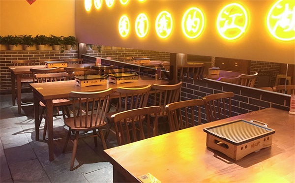 烤肉店桌（zhuō）椅