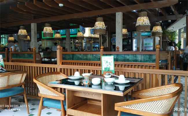 火鍋店（diàn）桌椅