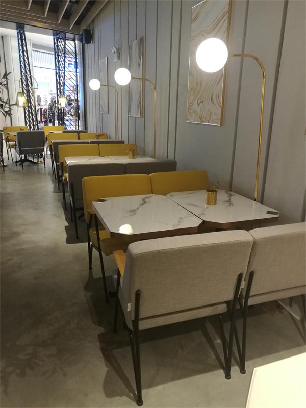 深圳莫裏莫莉餐廳桌椅