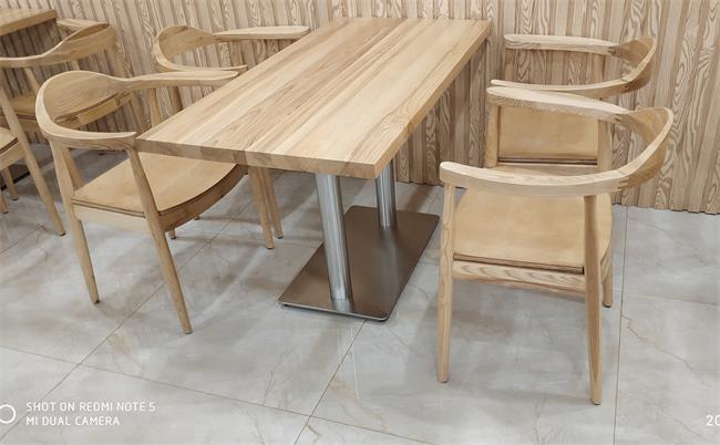 現代簡約(yuē)食堂(táng)桌椅